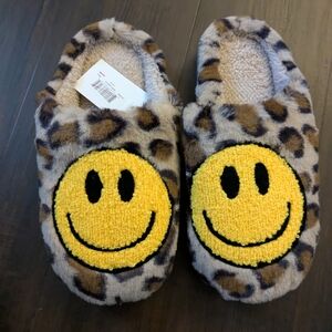 Leopard Print Smiley Face Slippers